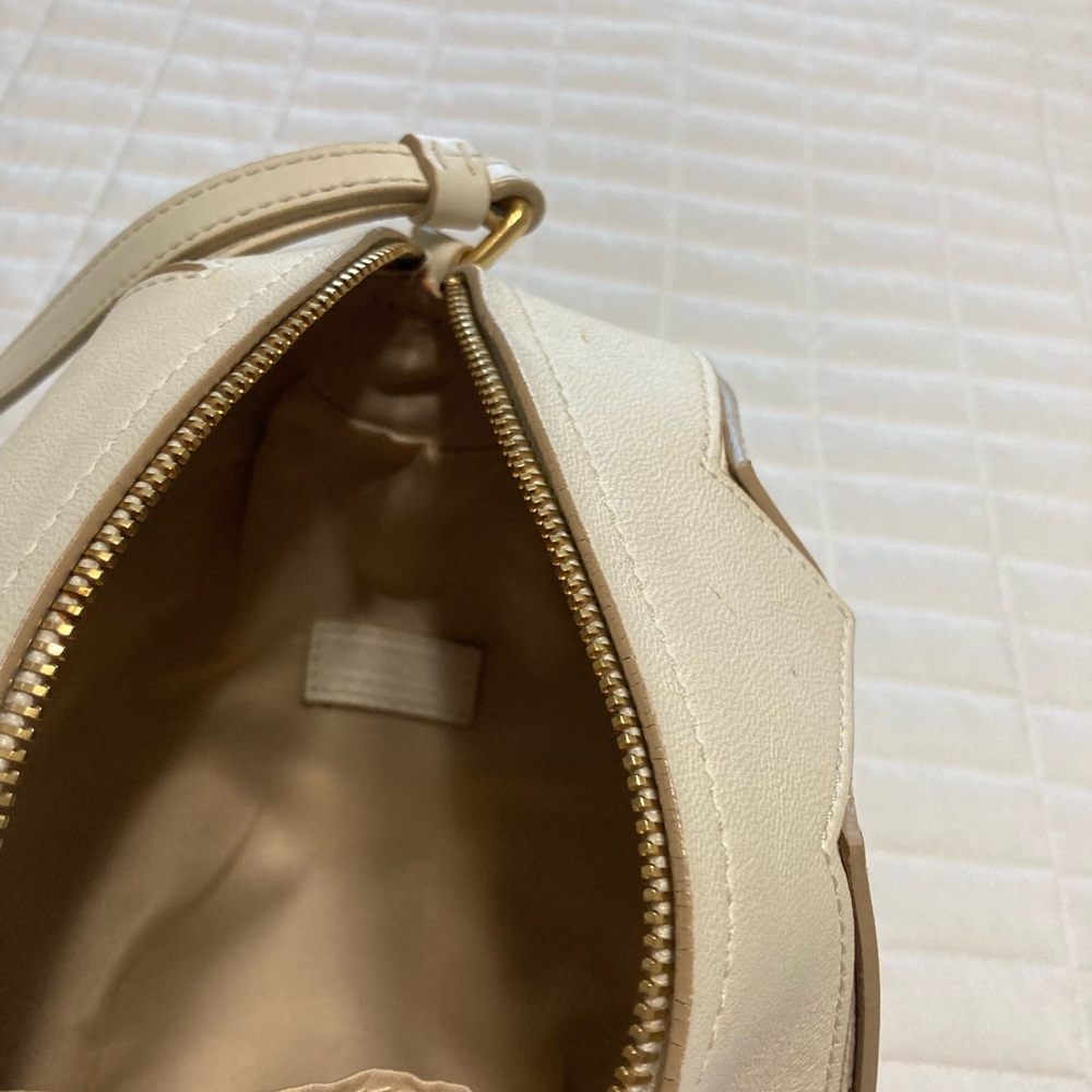 Moschino egg-shaped leather mini bag with a wristlet strap - Picture 7 of 10